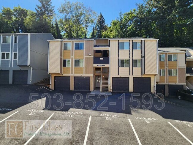Building Photo - 3648 SW Beaverton Hillsdale Hwy