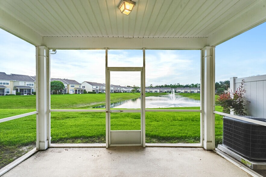 Building Photo - 6280 Autumn Berry Cir