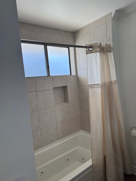 Building Photo - 5000 S Centinela Ave