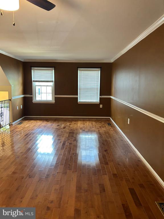 Building Photo - 12052 Stallion Ct