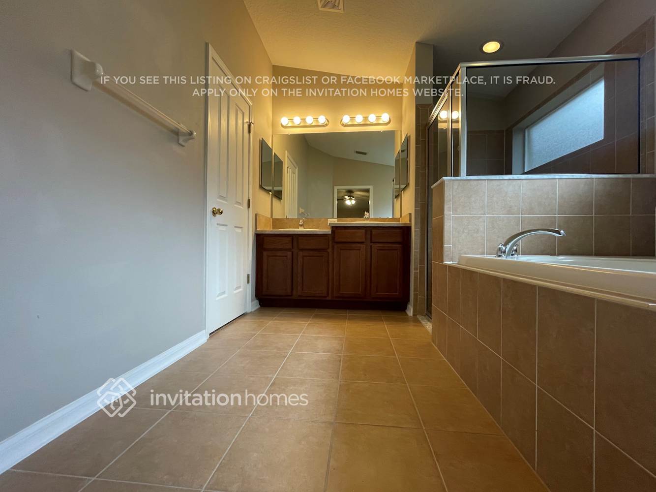 Building Photo - 13030 Old Florida Cir