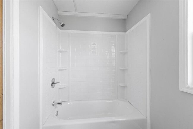 Building Photo - 2337 Weaver Pike