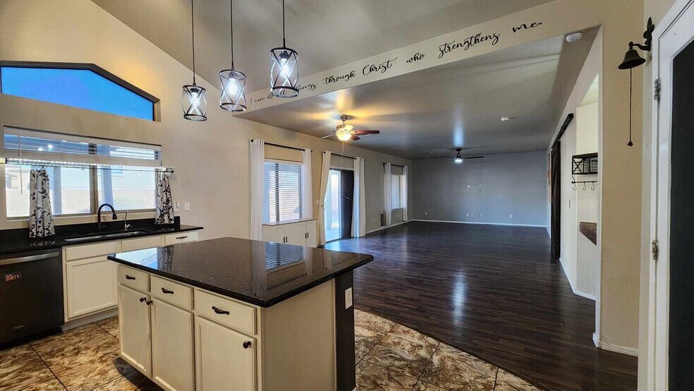 Building Photo - 43274 W Kimberly St