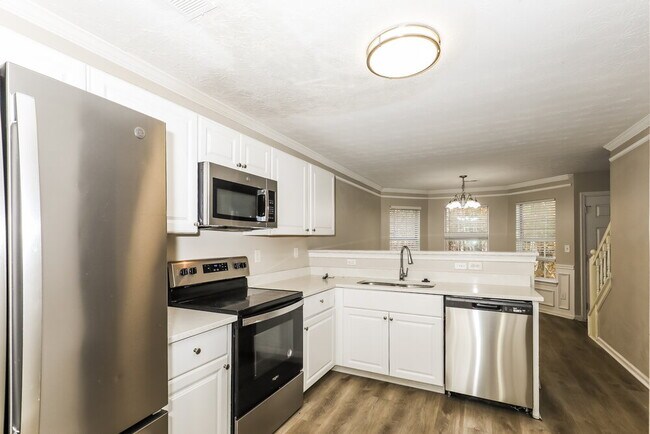 Building Photo - 729 Wood Bend Ct