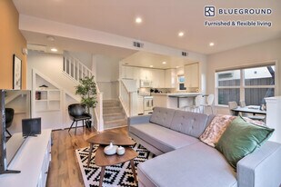 Building Photo - 716 Astor Ct