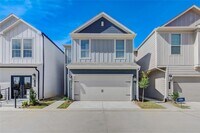 Building Photo - 1709 Summerlyn Ter Dr