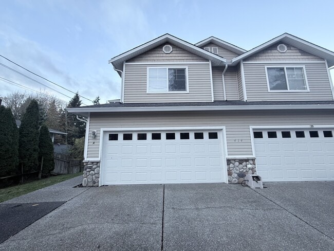 Primary Photo - 414 91st Ave SE