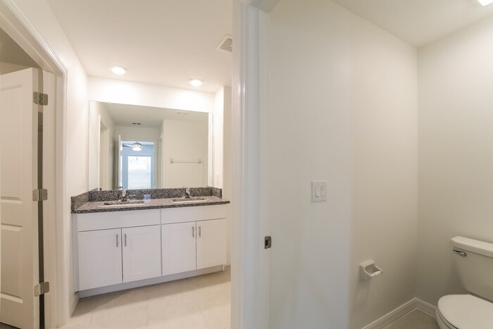 Building Photo - 4214 84th Ct E