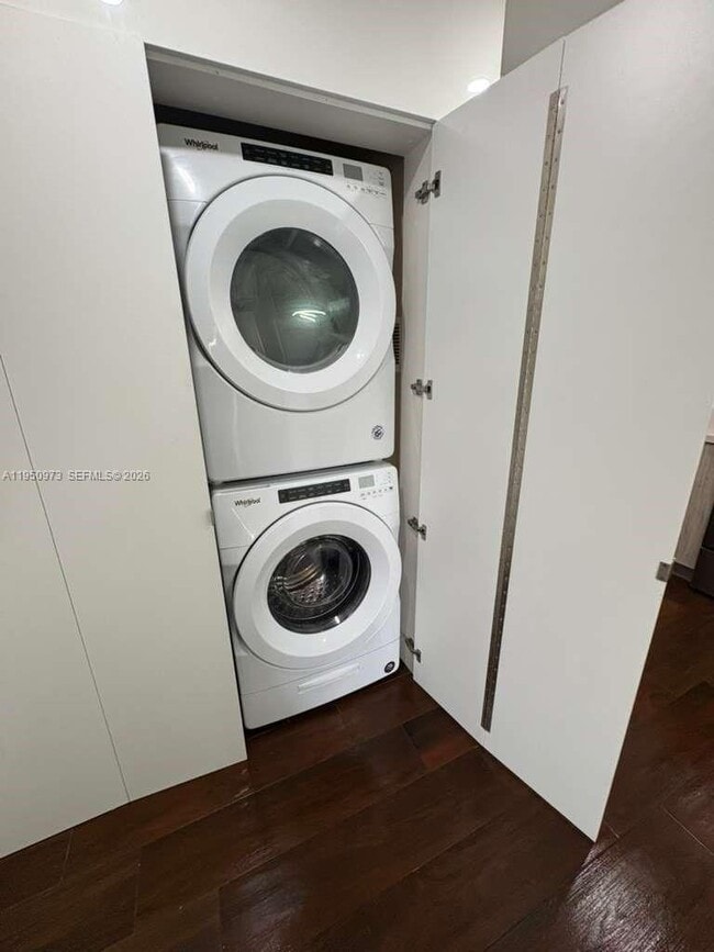 Building Photo - 5305 SW 126th Terrace