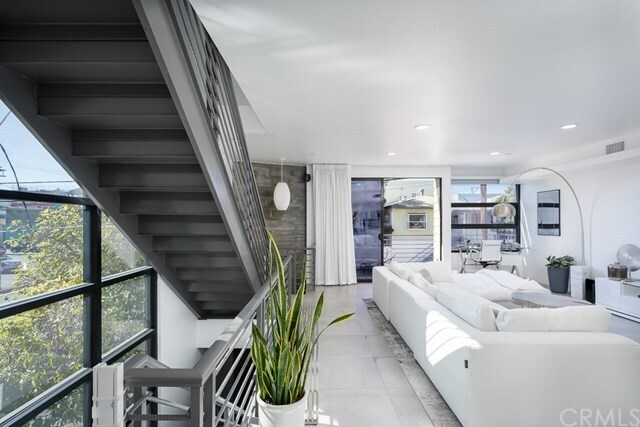 Building Photo - 1418 Innes Pl