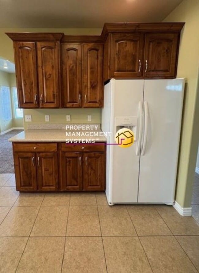 Building Photo - 3 Bedroom Townhome in Layton!