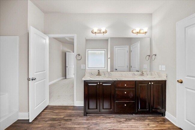 Building Photo - 3 bedroom 2 bathroom- GREAT Location in Pace!