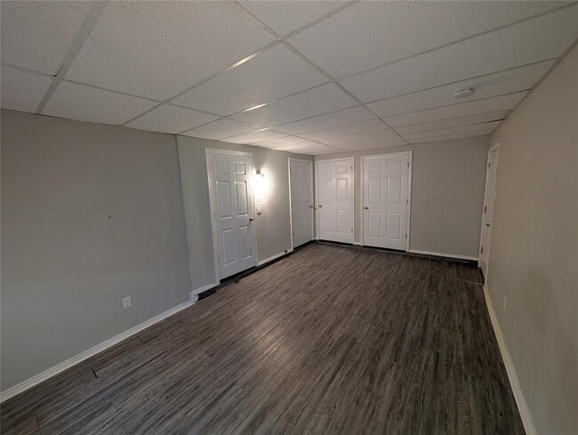 Building Photo - 1614 Iowa St