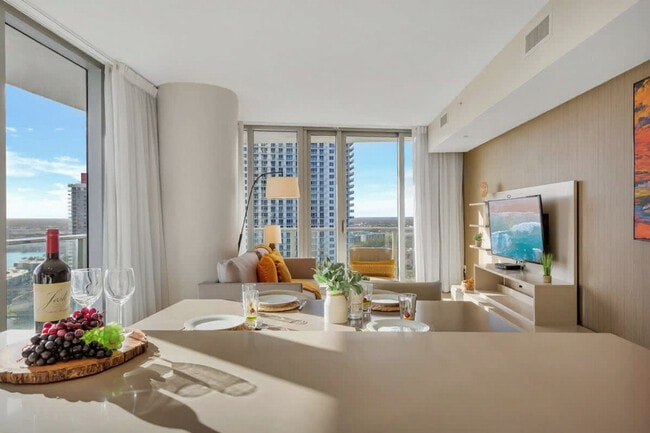 Building Photo - 4111 S Ocean Dr