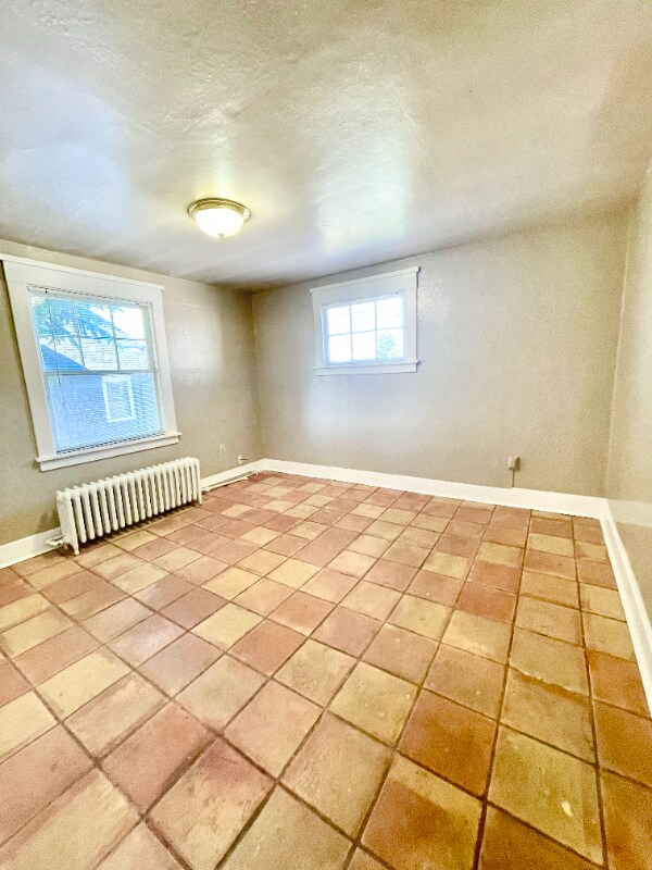 Building Photo - 901 N M St