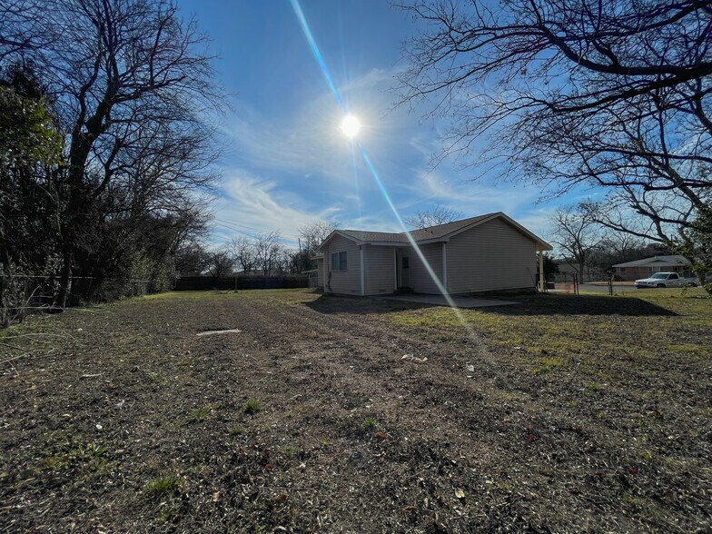 Building Photo - 4308 Guthrie Cir