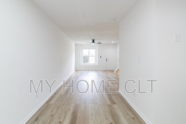 Building Photo - 1766 Forest Side Ln