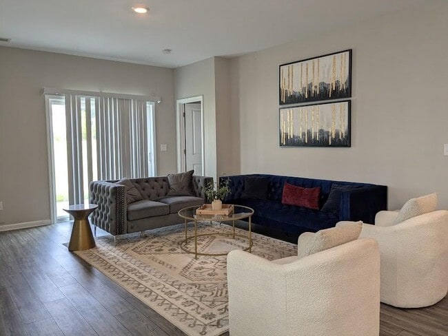 Building Photo - 94 Wynn Wy