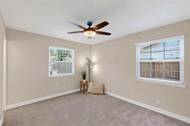 Building Photo - 2949 Hollandale Ln