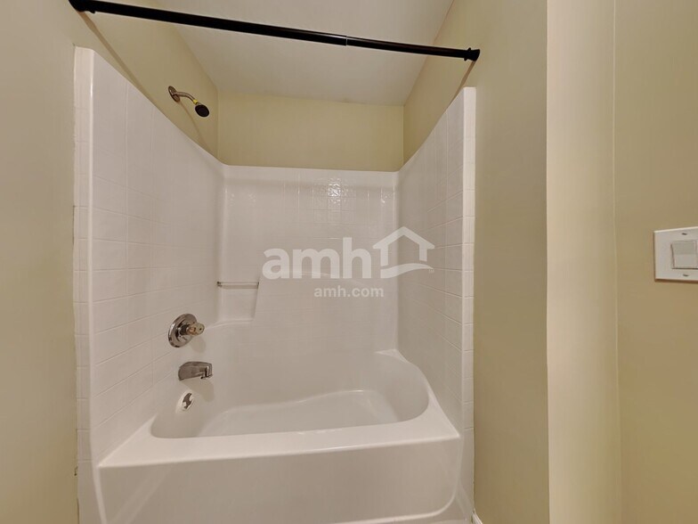 Building Photo - 2630 Gatewater Ct