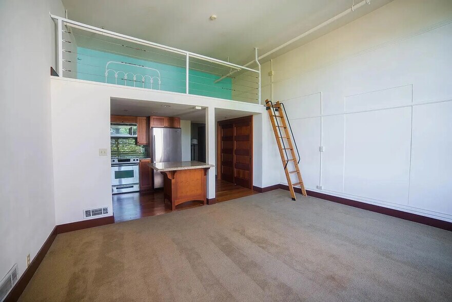 Building Photo - 201 Galer St