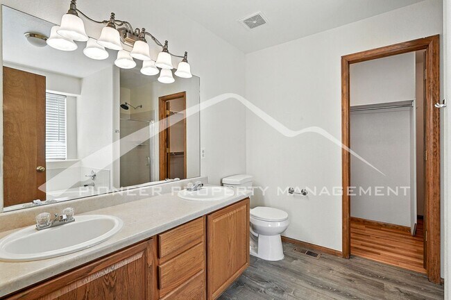 Building Photo - Charming Home with Central AC and Gas Fire...