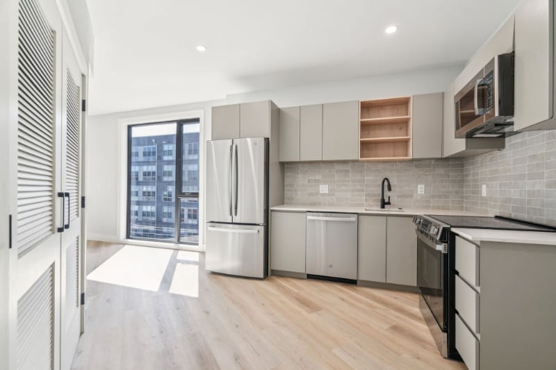 Building Photo - 3748 Lancaster Ave