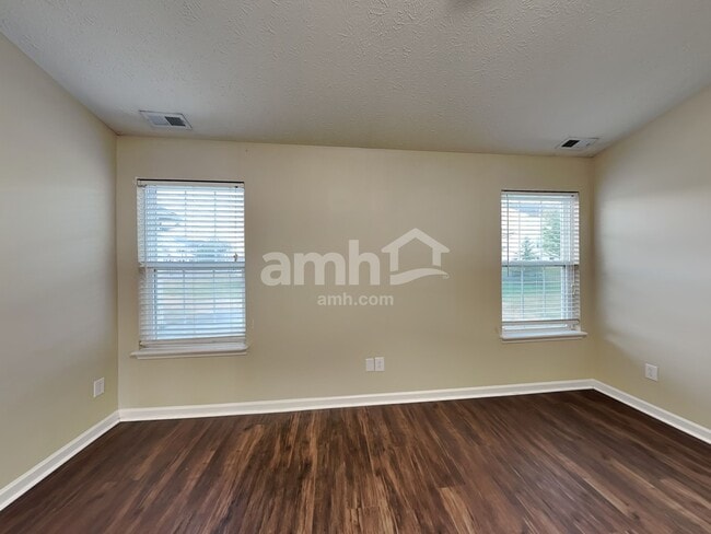 Building Photo - 11 Fillmore Way