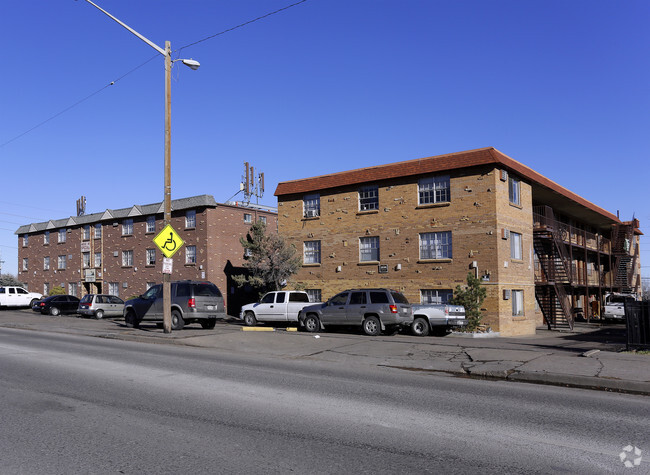 Primary Photo - Autumn Ridge Apartments