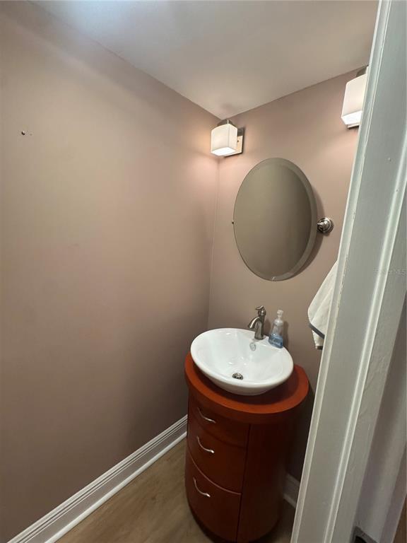 Building Photo - 4974 Coquina Key Dr SE