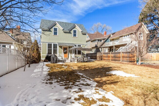 Building Photo - 1511 N Nevada Ave