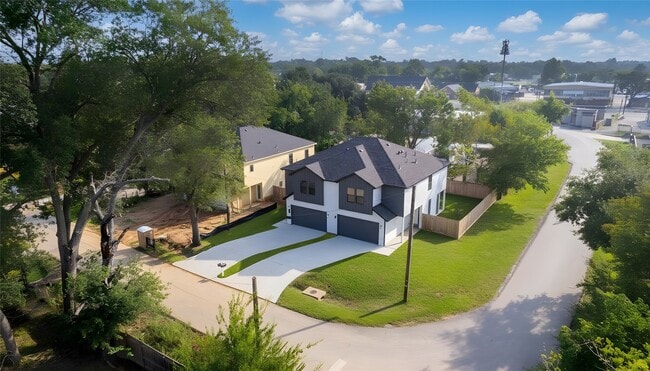 Building Photo - 518 Clinton St