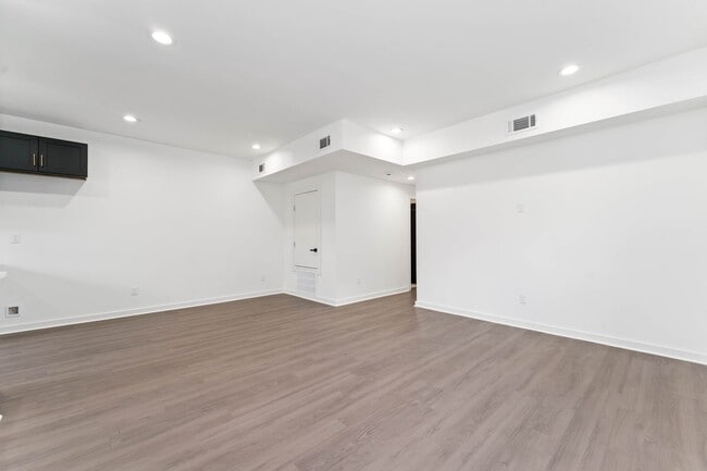 Building Photo - New Build Home for Lease