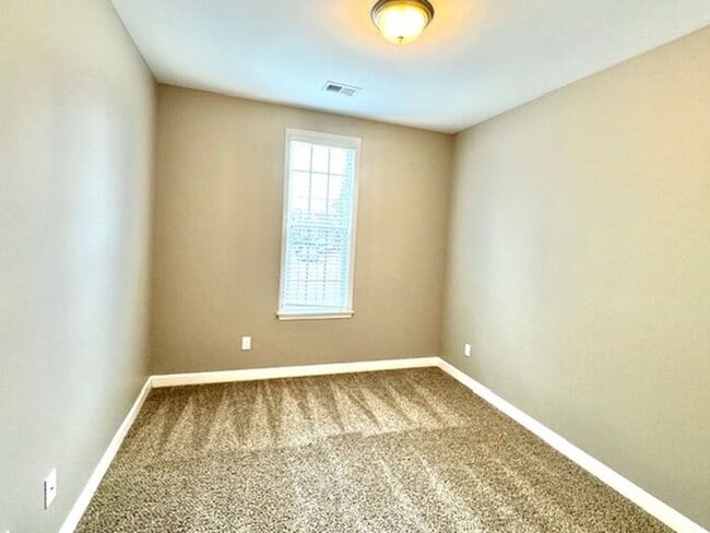 Building Photo - Now Leasing a 4-Bedroom 2 Home At Stonebriar