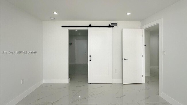 Building Photo - 2750 NE 183rd St