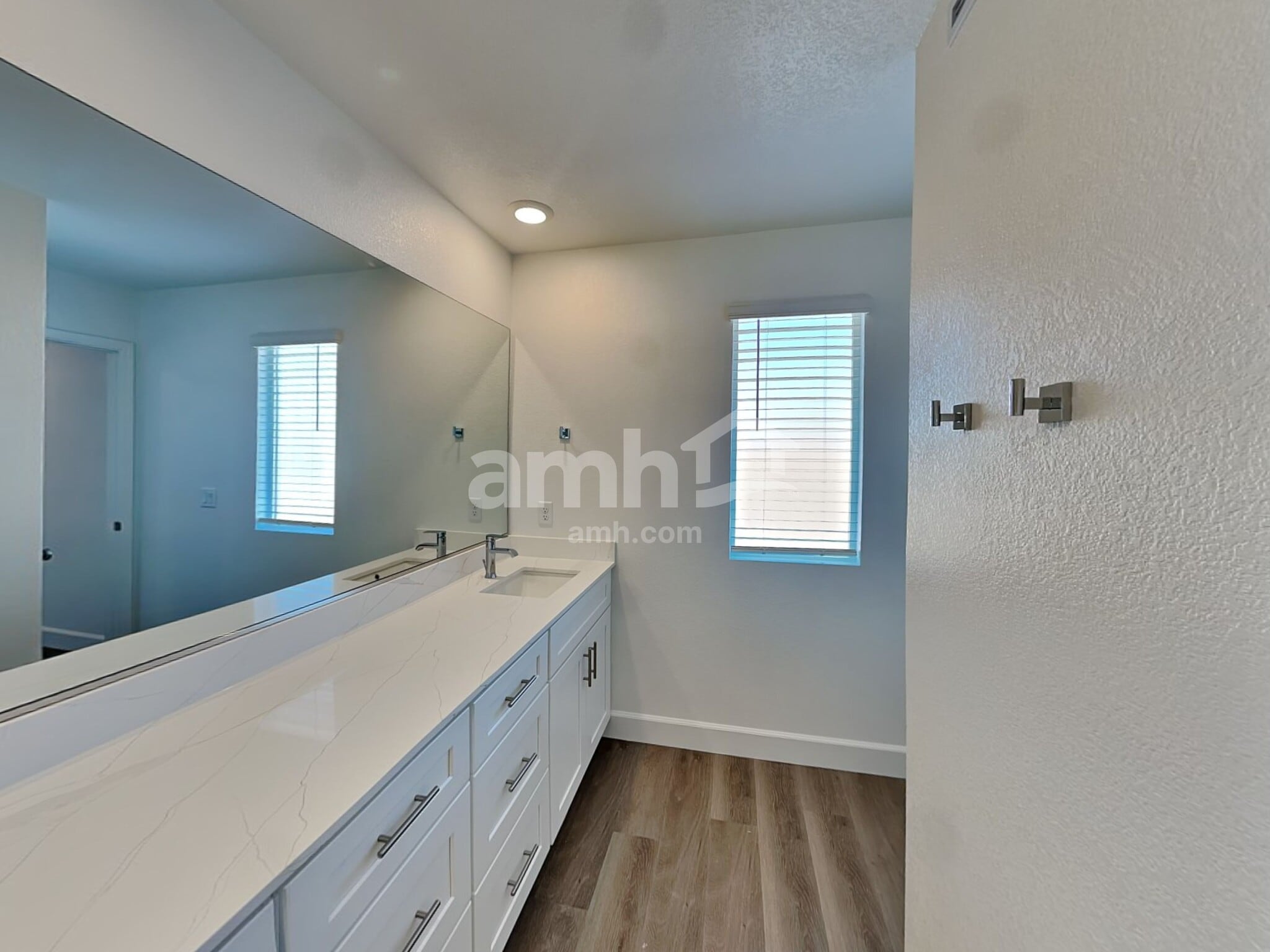 Building Photo - 10536 Lagaspi Dr