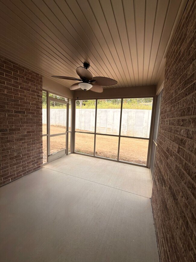 Building Photo - 3031-MF3-E4
