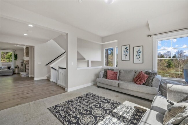 Building Photo - Luxury Living at Sagebrook