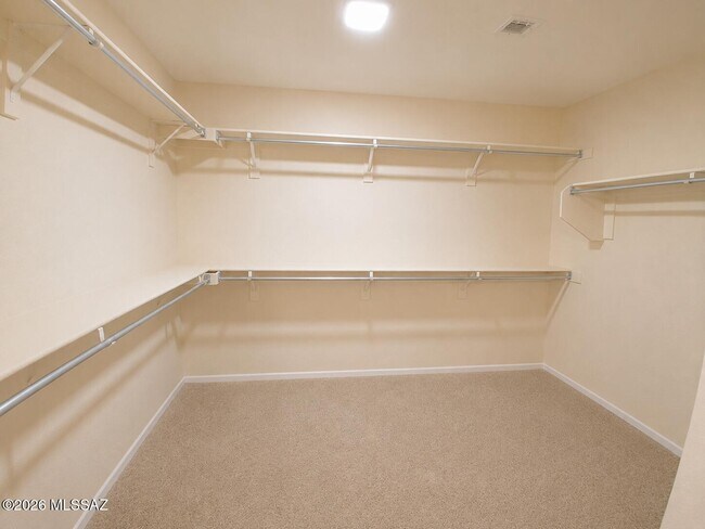 Building Photo - 995 N Western Sunset Dr