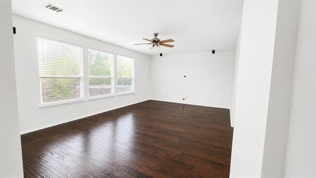 Building Photo - 10528 Dunham Forest Rd