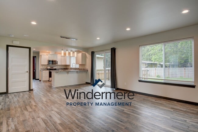 Building Photo - 3 Bed 3 Bath Home in Admirals Cove