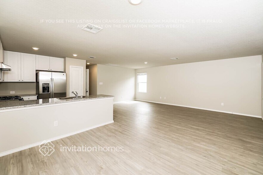 Building Photo - 13702 Bucket Way