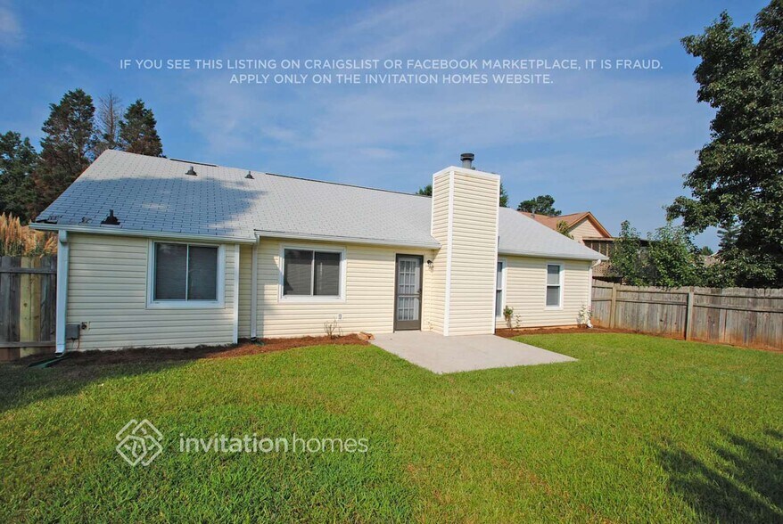 Building Photo - 1009 Boardwalk Dr