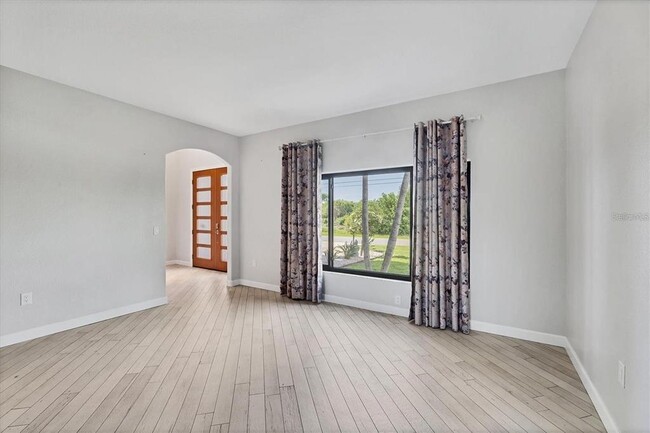 Building Photo - 15530 Aqua Cir