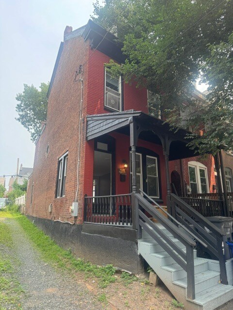 Building Photo - 47 Beech St