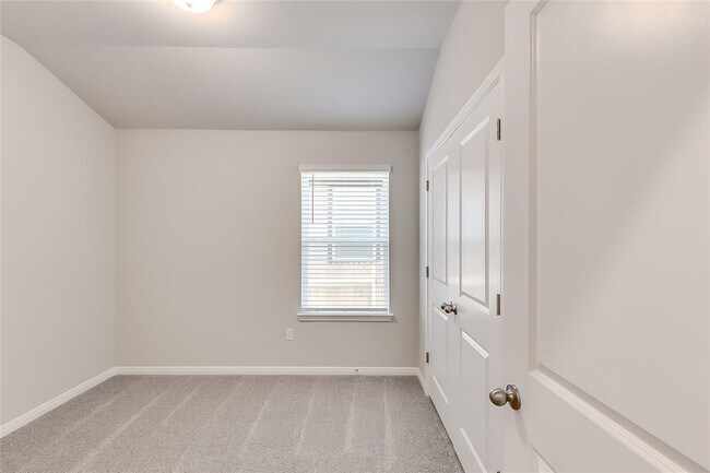 Building Photo - 12710 Autumn Bird Trl