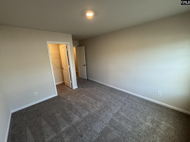 Building Photo - 425 N High Duck Trail