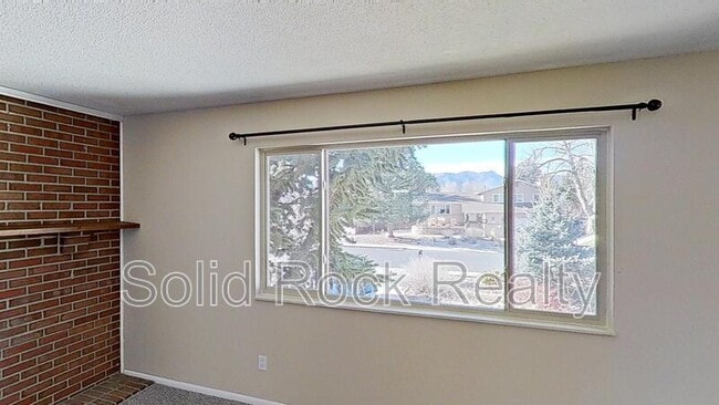 Building Photo - 6505 Wicklow Cir E