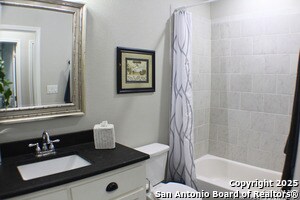 Building Photo - 320 Lighthouse