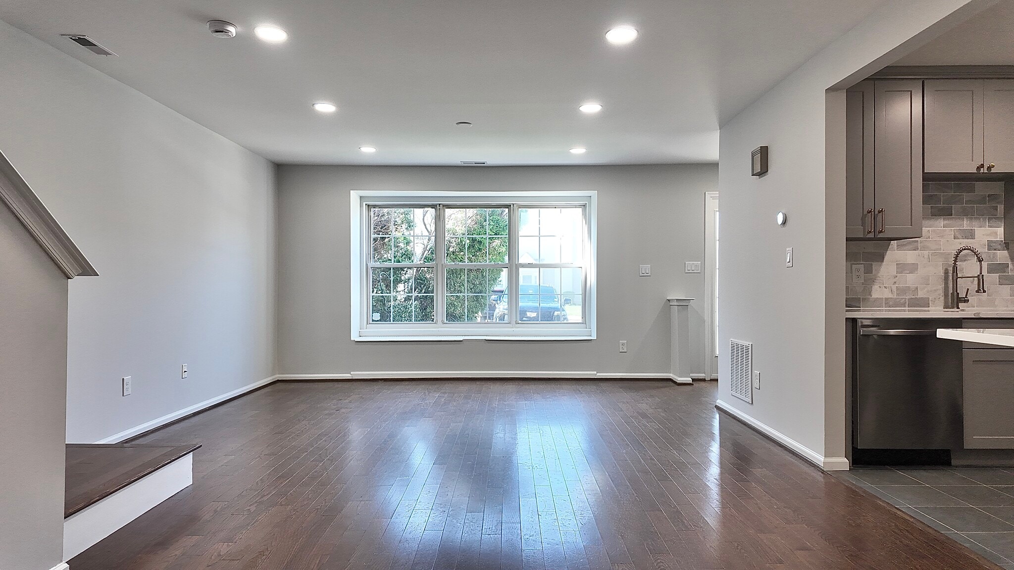 Spacious loving area - 603 Kirby Way